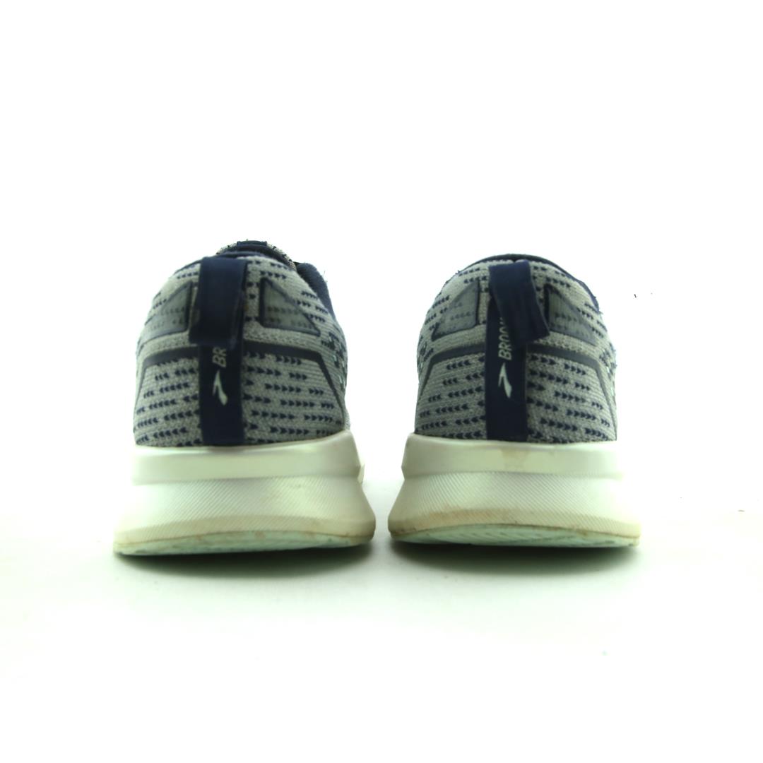 LEVITATE 5