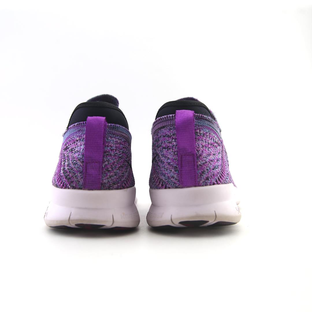 TR 5 FLYKNIT
