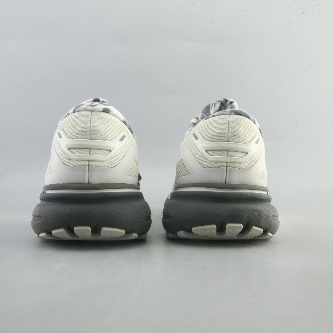 GHOST 15