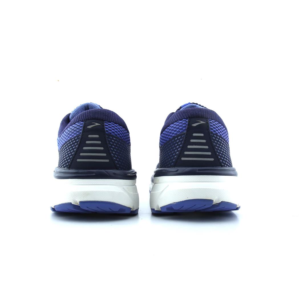 DYAD 10