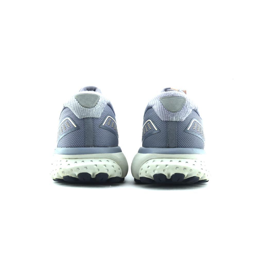 GHOST 12