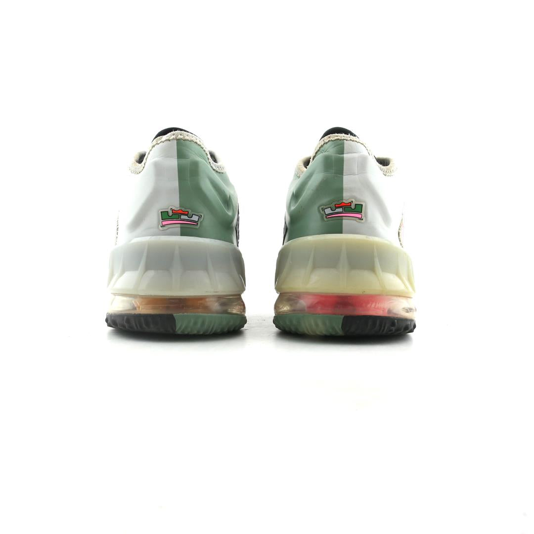 LEBRON 18 LOW