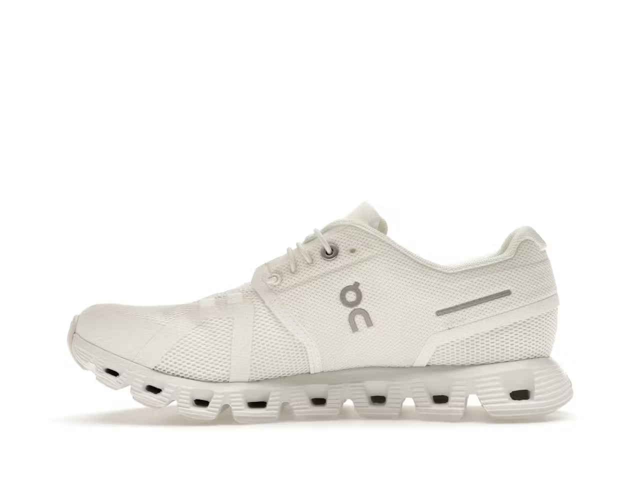 On Running Cloud 5 Undyed White (W)