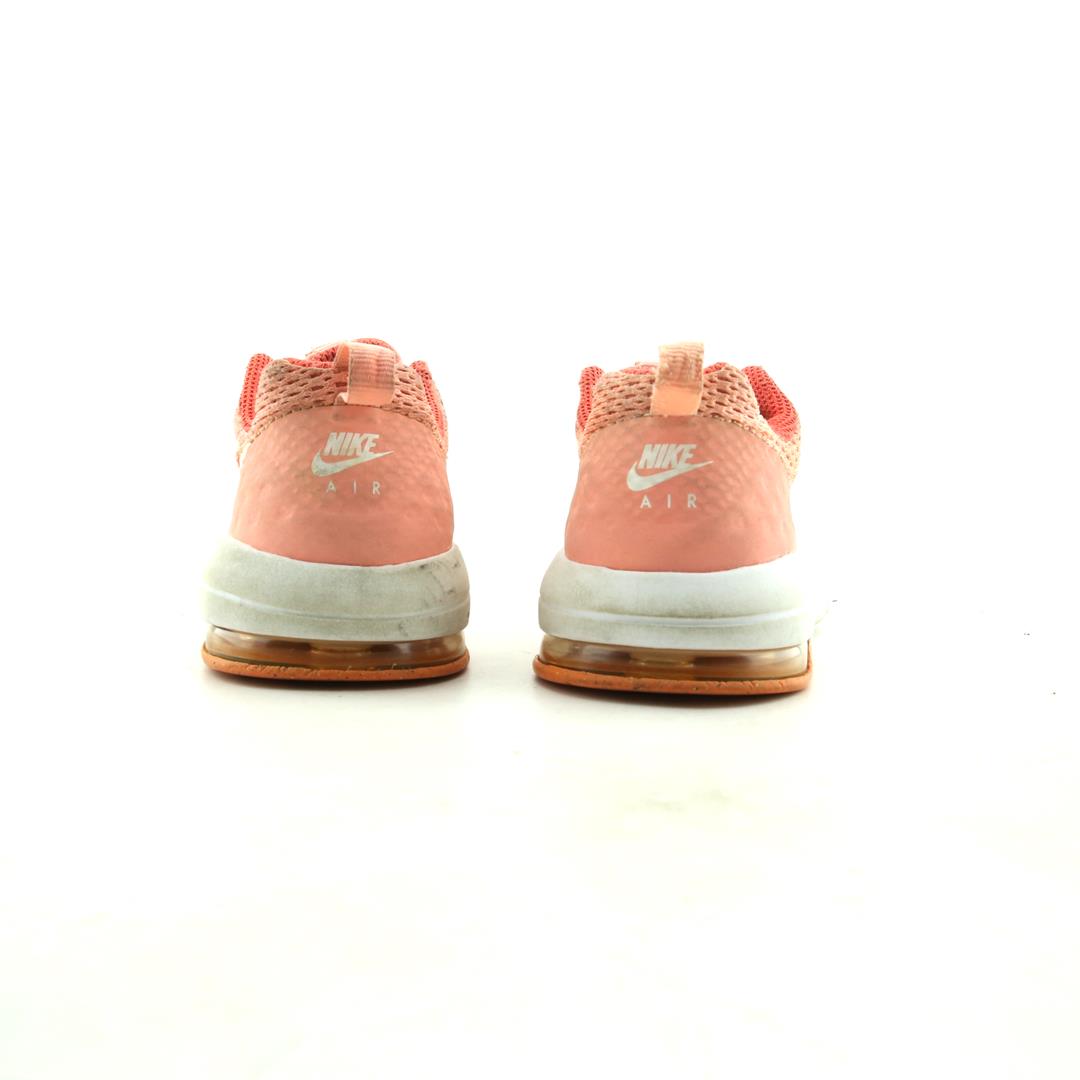 AIR MAX MOTION
