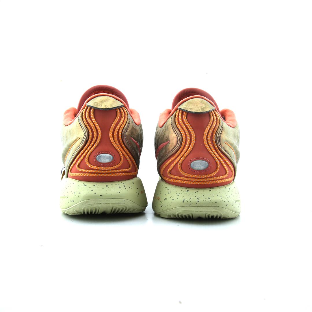 LEBRON 21