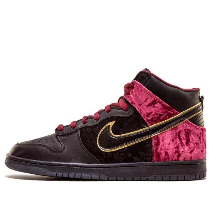 Nike Dunk High Premium SB 'Bloody Sunday' 313171-005 Signature Shoe