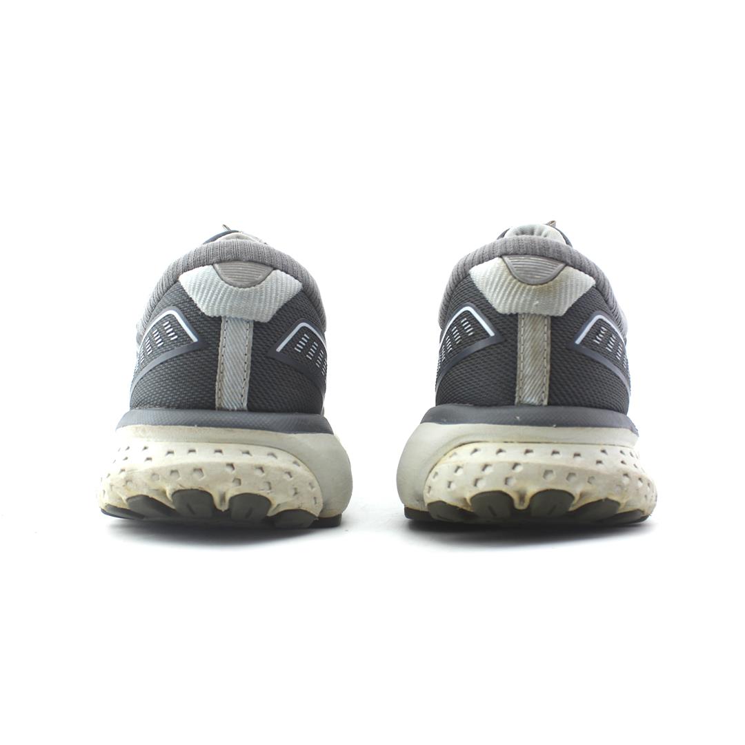 GHOST 12