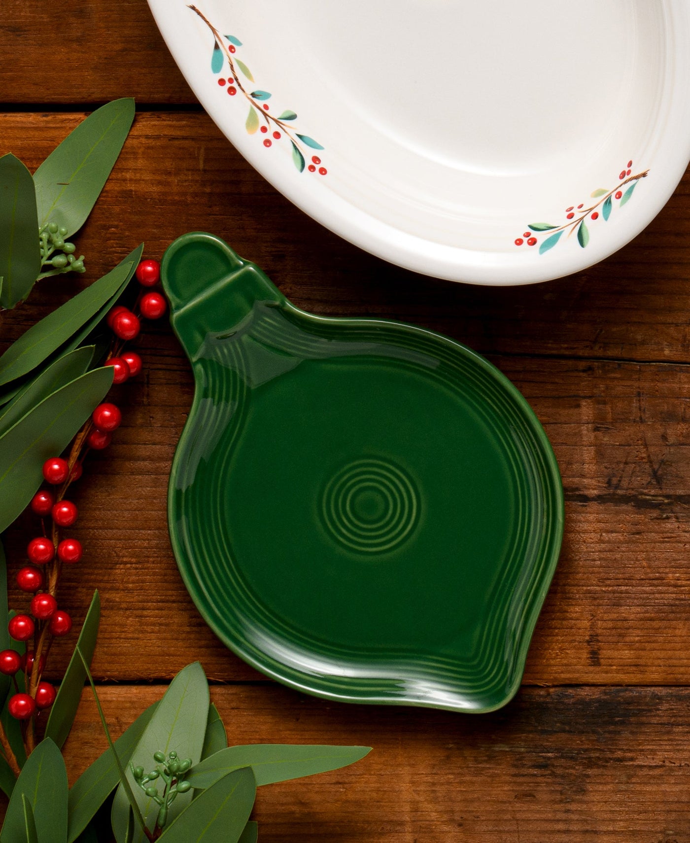 8 3/4 Inch Ornament Shaped Plate