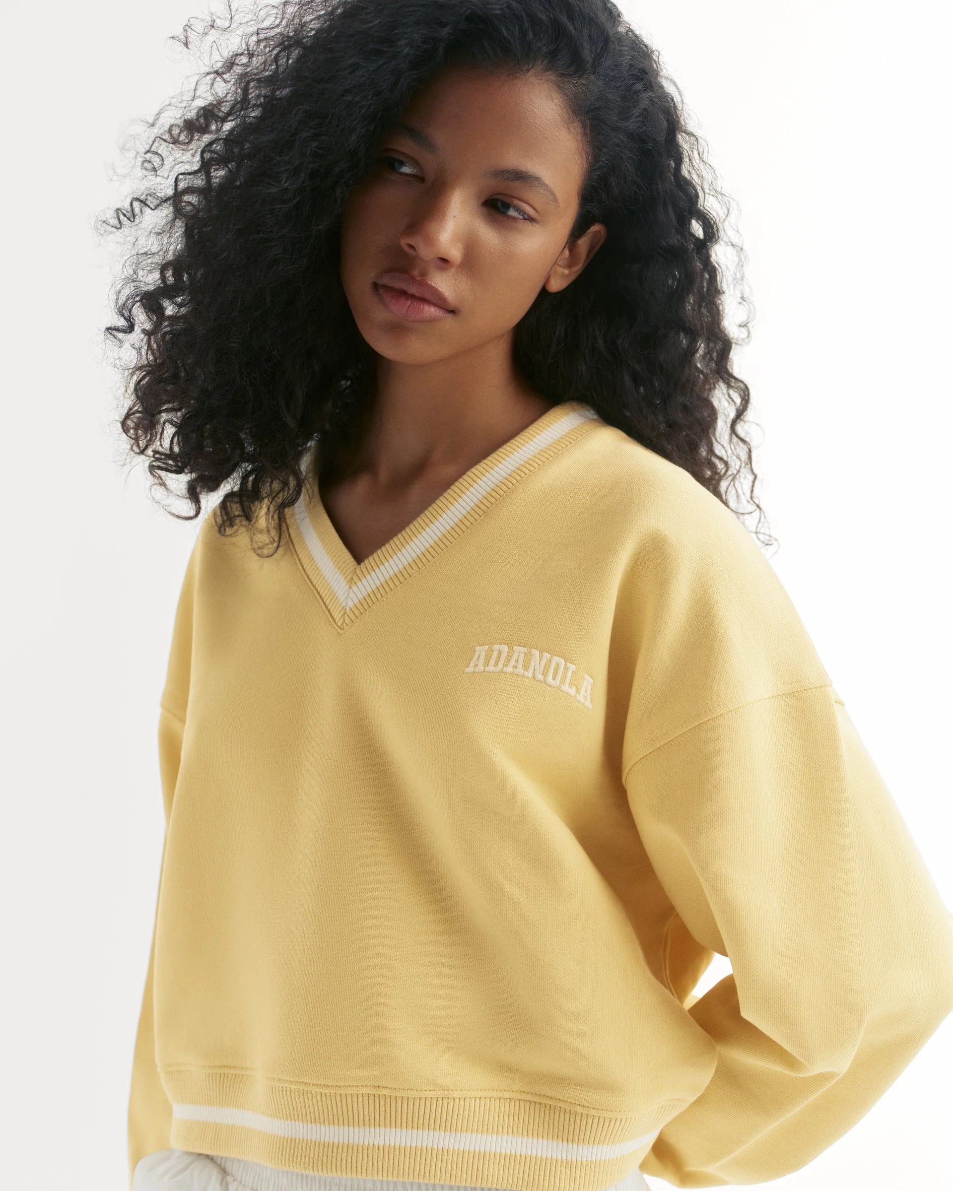 V Neck Contrast Sweatshirt - Butter Yellow/Marshmallow White