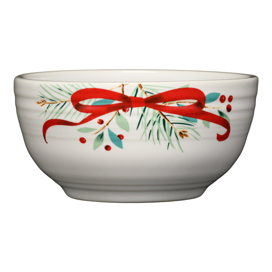 Holly Berry Christmas Garland Bistro Coupe 5 1/2 Inch Cereal Bowl 22 OZ