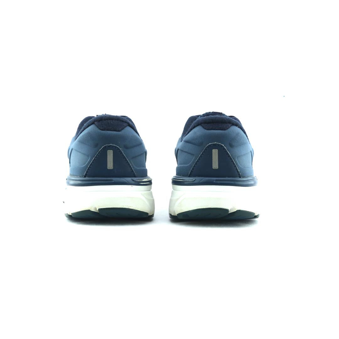 DYAD 11