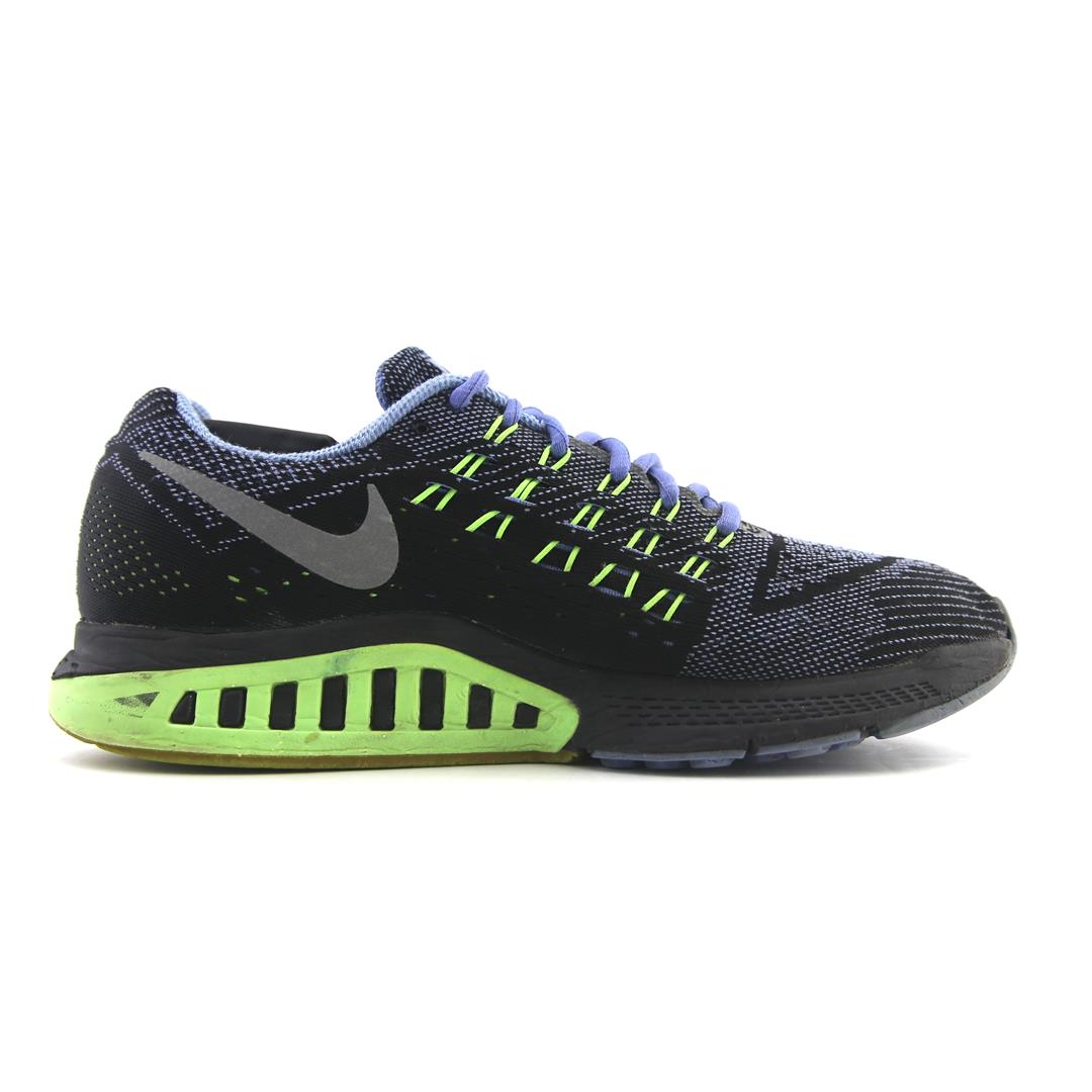 AIR ZOOM STRUCTURE 18