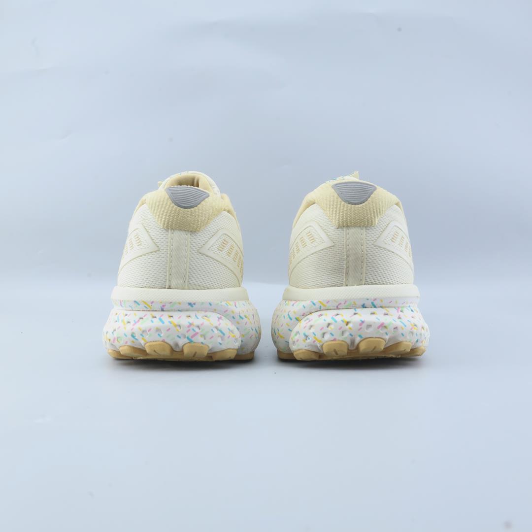 GHOST 12