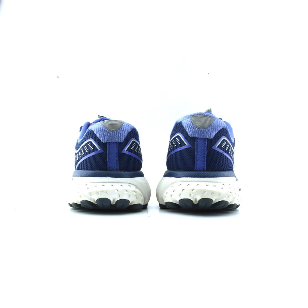 GHOST 12