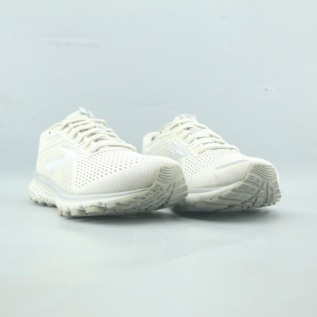 GHOST 12