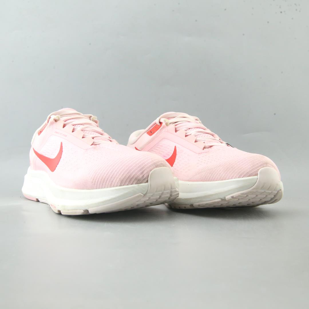 AIR ZOOM STRUCTURE 24