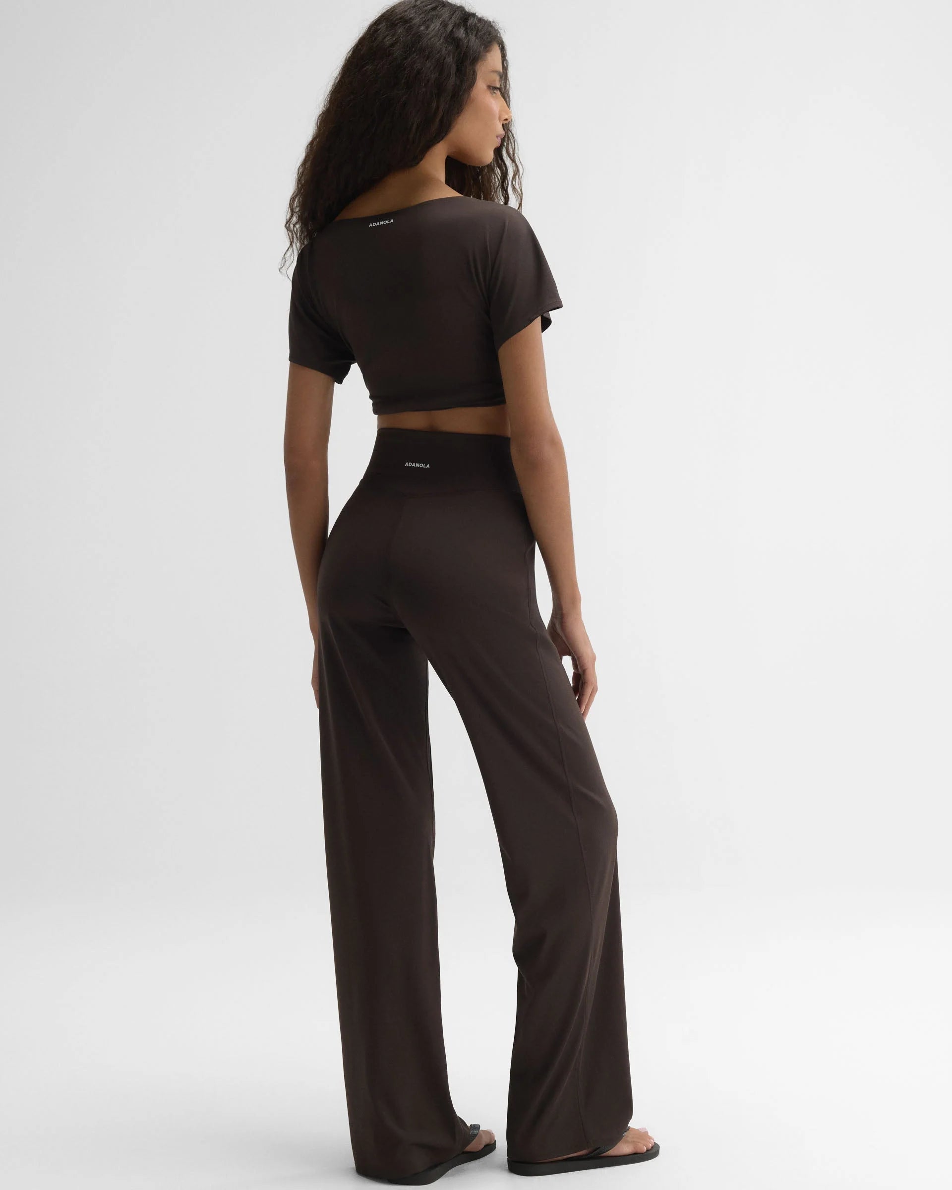 Straight Leg Yoga Pant - Coffee Bean