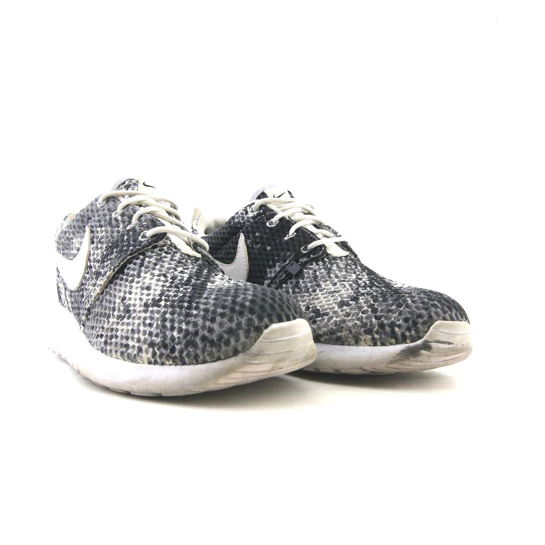 ROSHE ONE