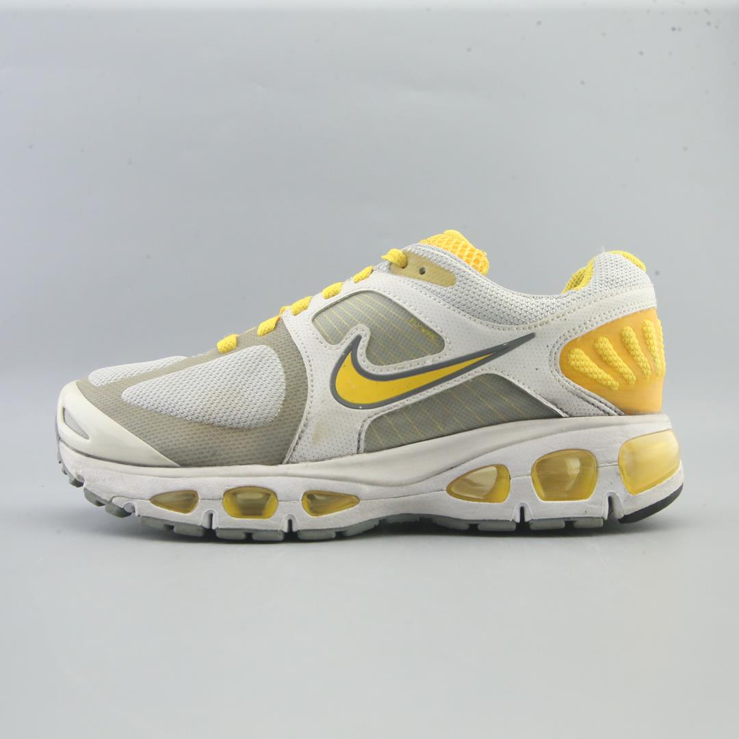 LIVESTRONG FLYWIRE