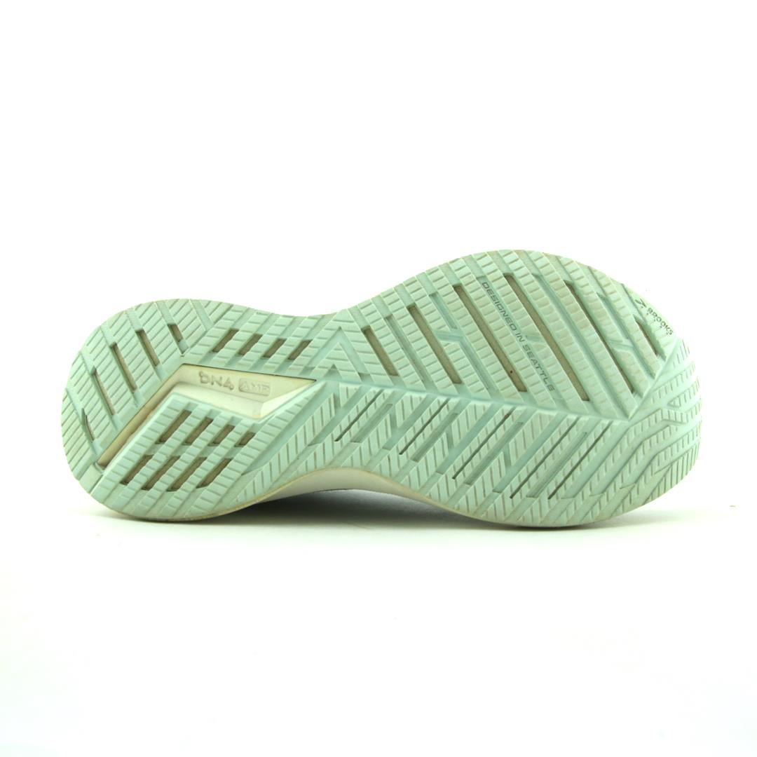 LEVITATE 5