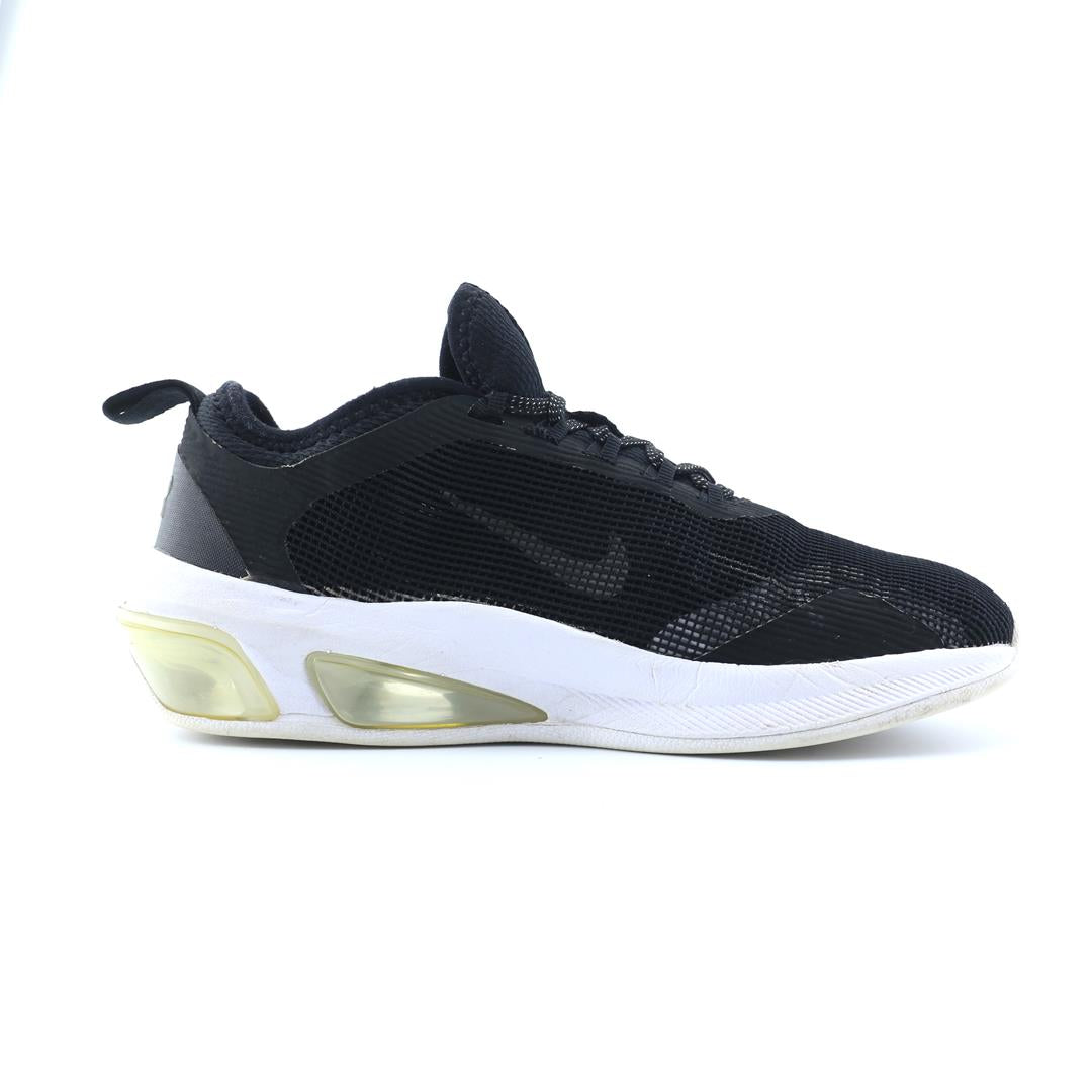 AIR MAX FLY