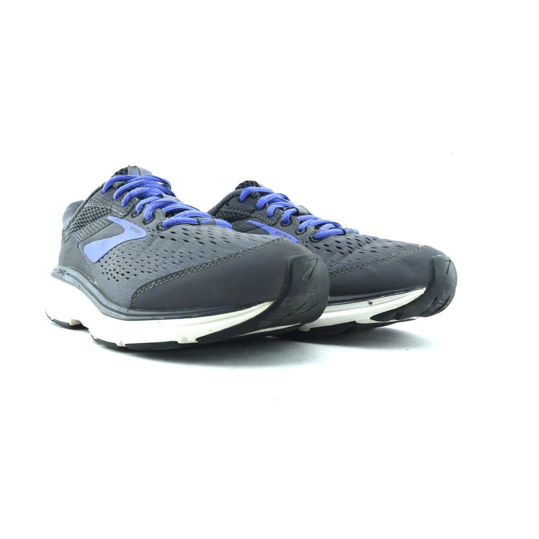 DYAD 10