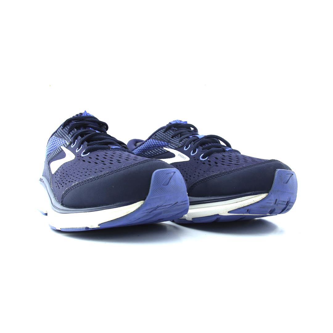 DYAD 10