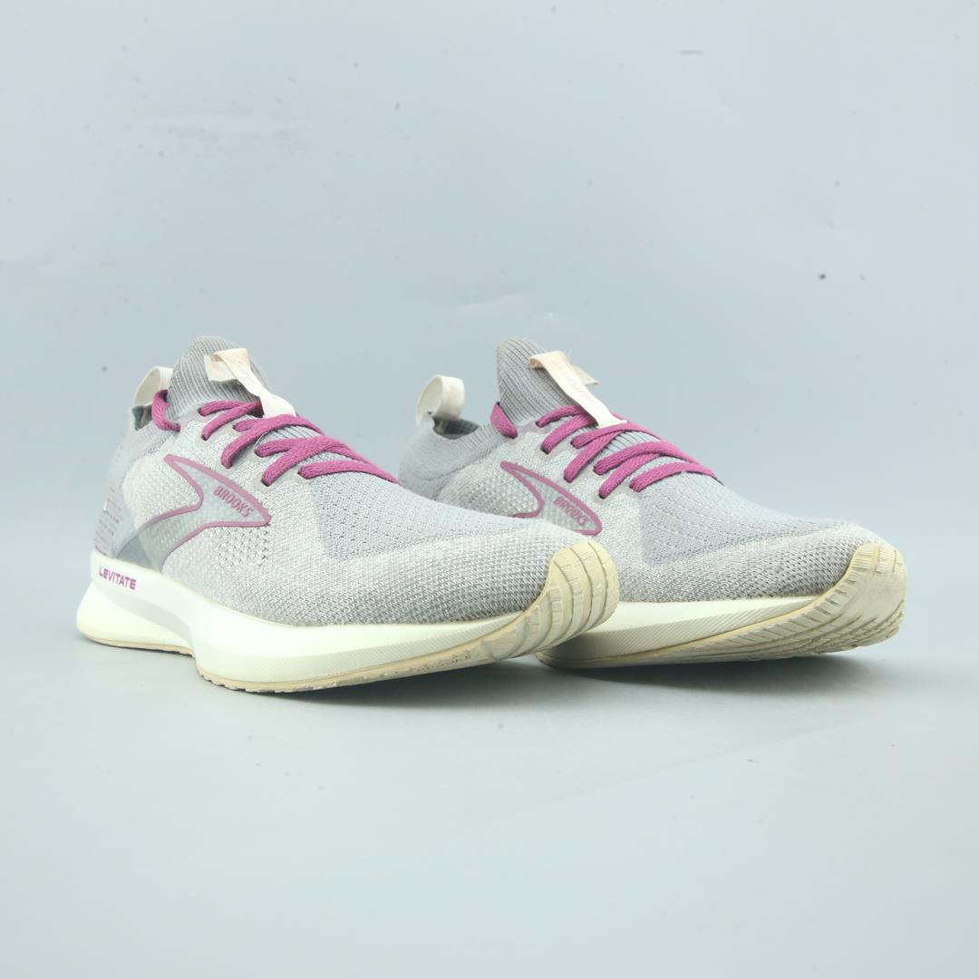 LEVITATE 5