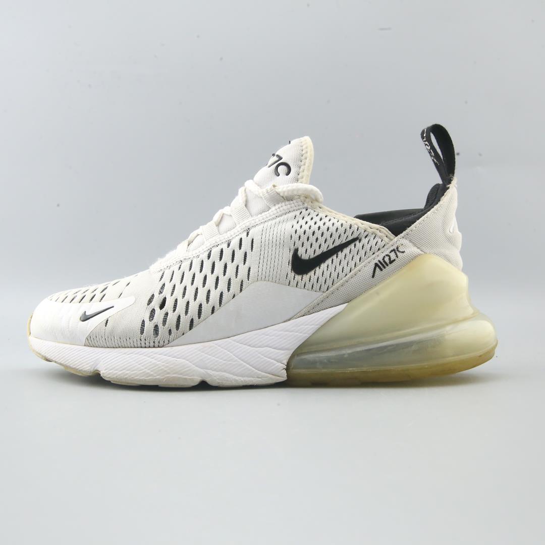 AIR MAX 270