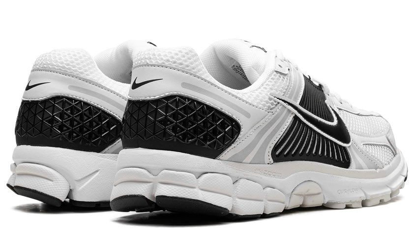 Zoom Vomero 5 ‘White Black’