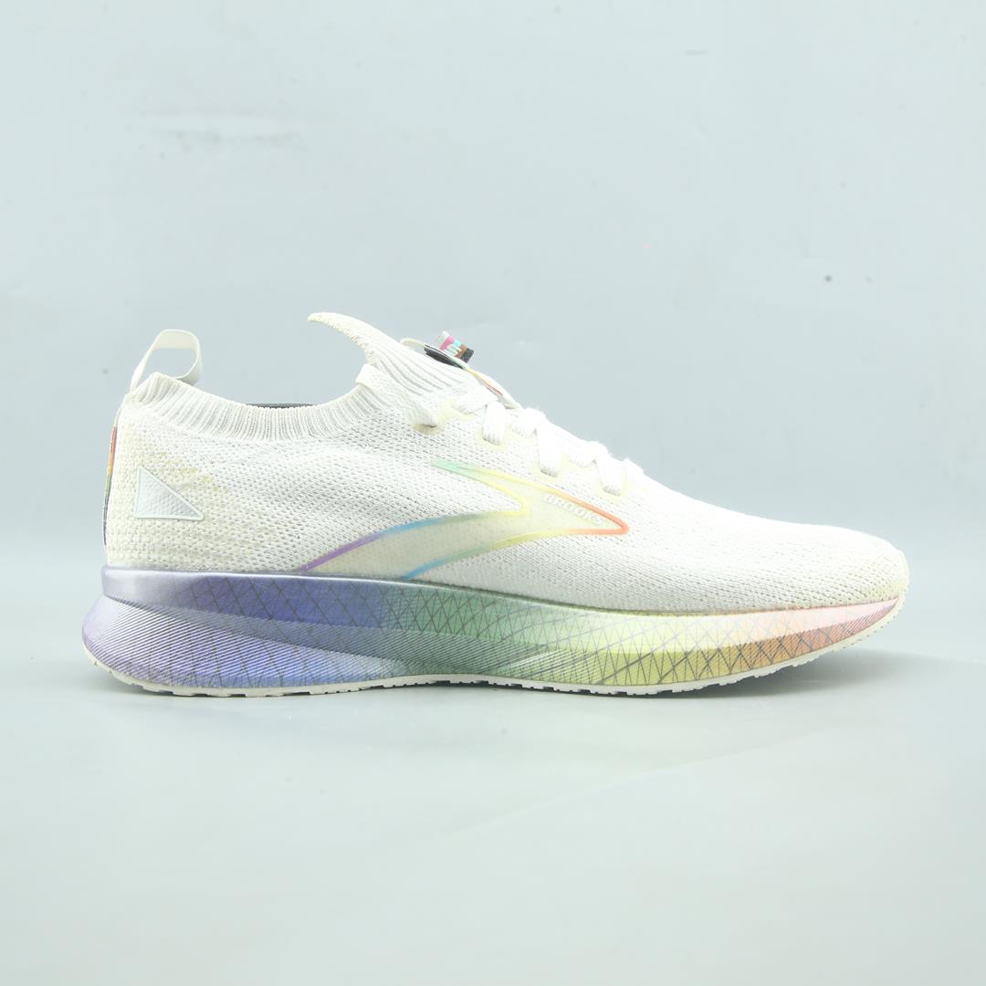 LEVITATE 5