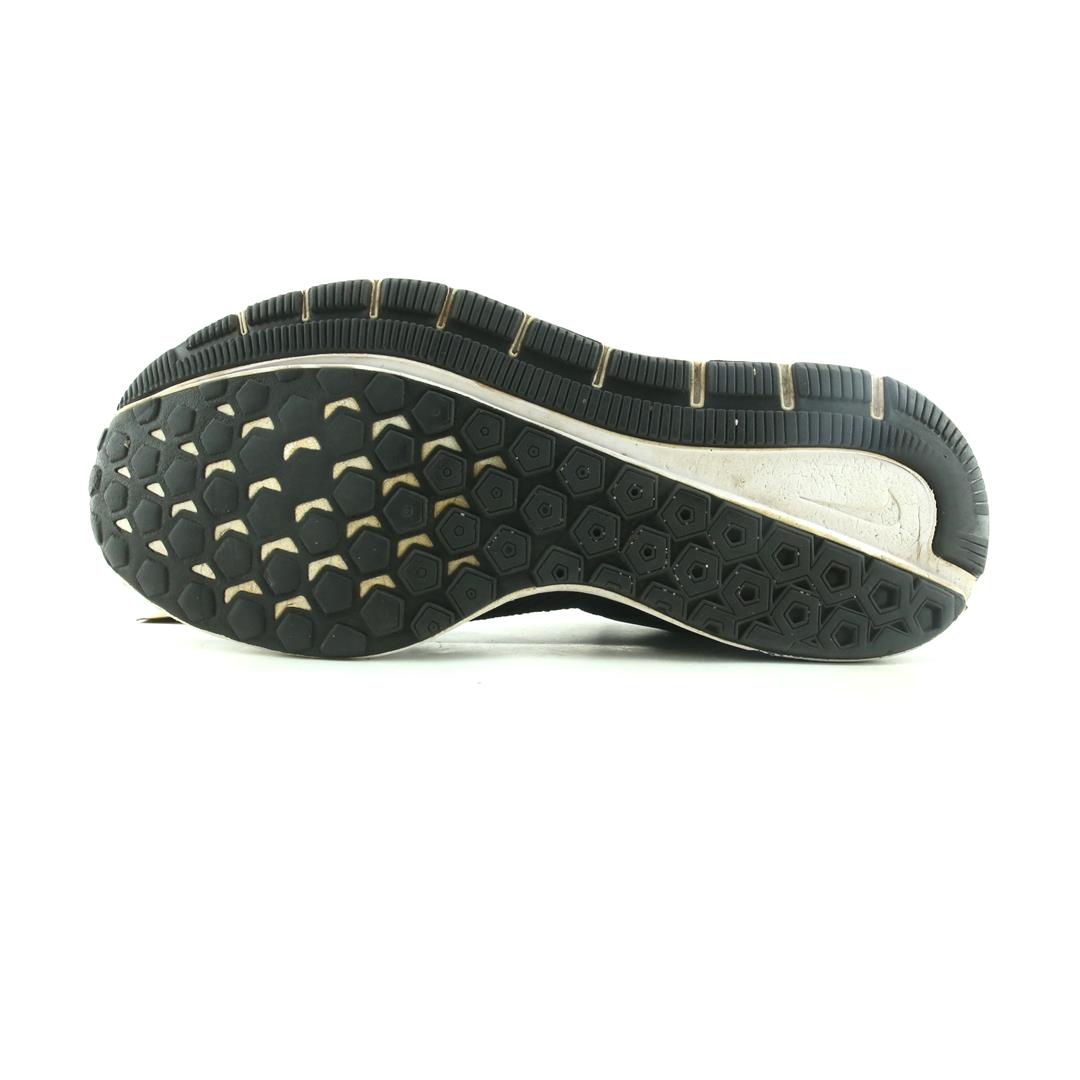 AIR ZOOM STRUCTURE 22