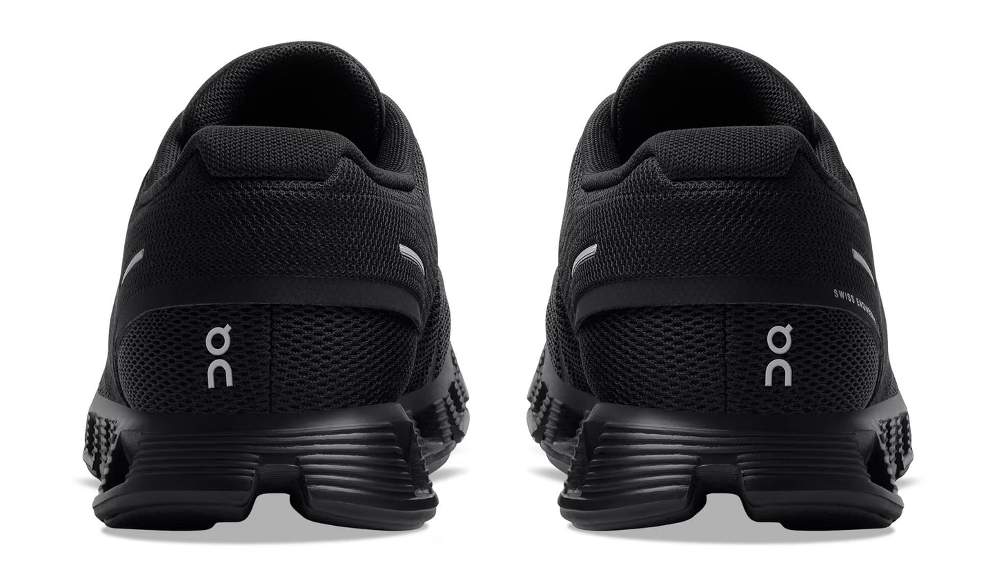 Running Cloud 5 All Black (W)