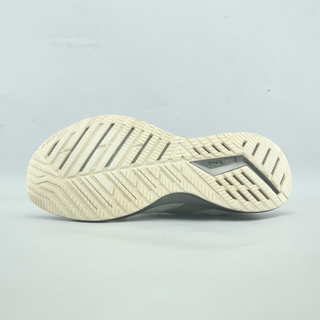 LEVITATE 5