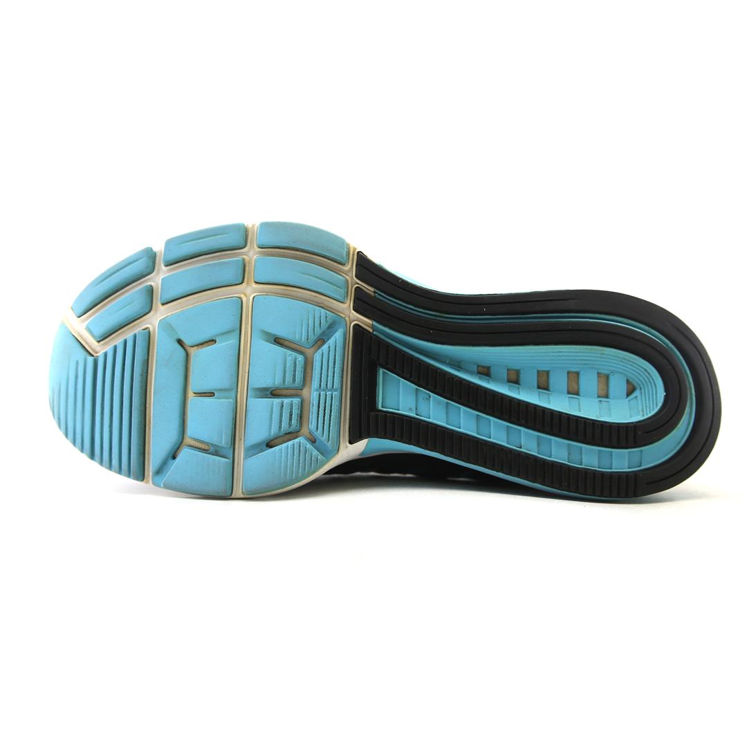 AIR ZOOM VOMERO 11