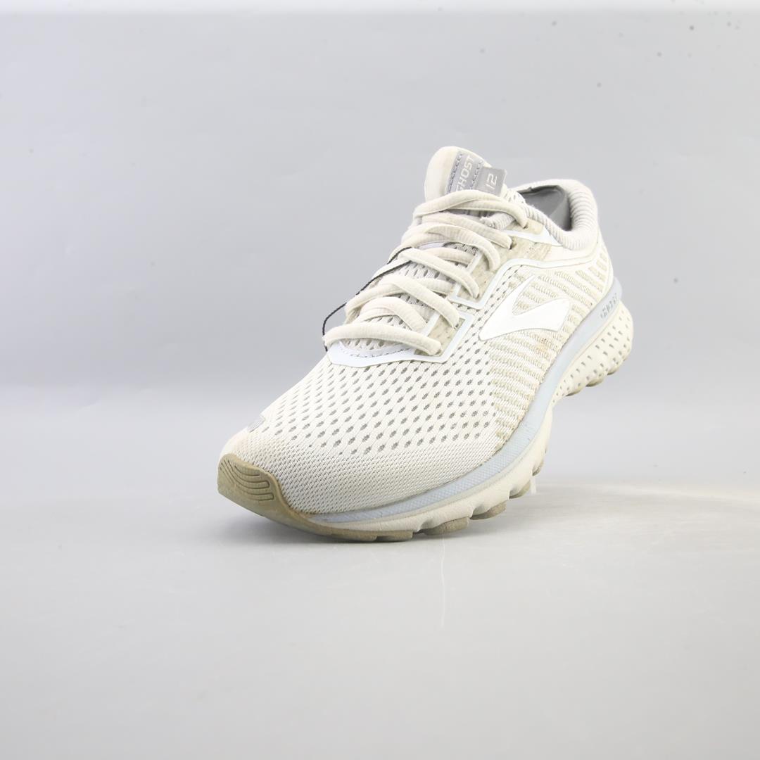 GHOST 12