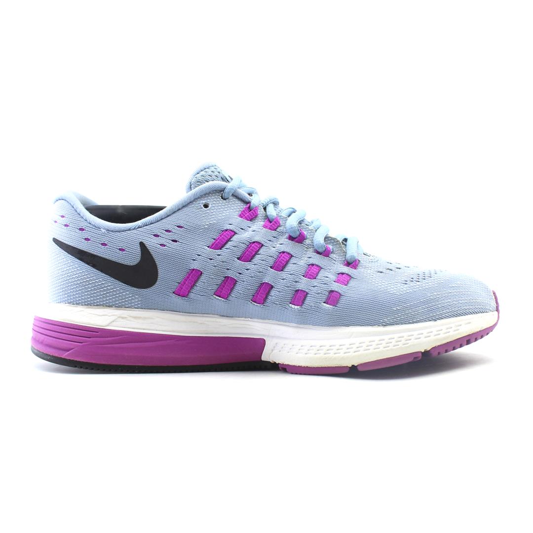 AIR ZOOM VOMERO 11