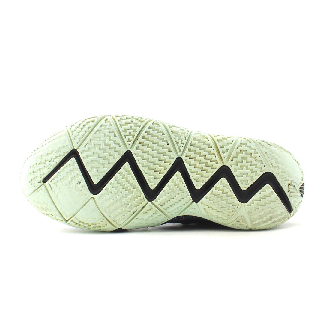 KYRIE 4