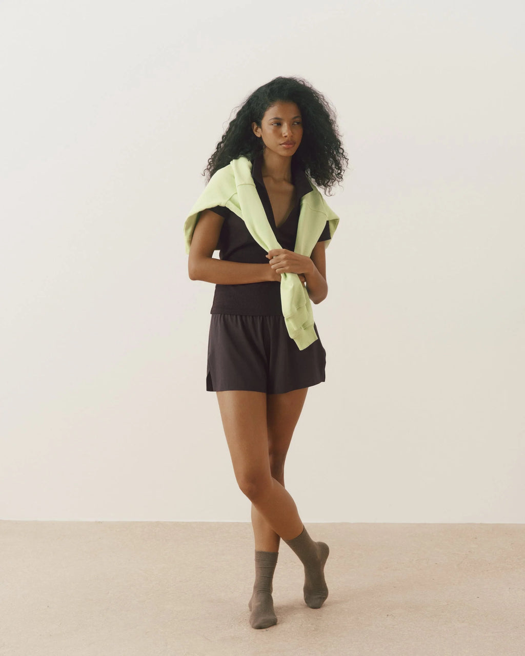 Studio Side Split Shorts - Coffee Bean