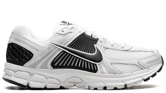 Zoom Vomero 5 ‘White Black’