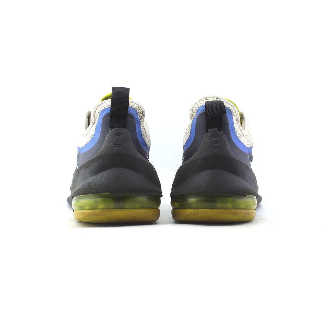 AIR MAX AXIS