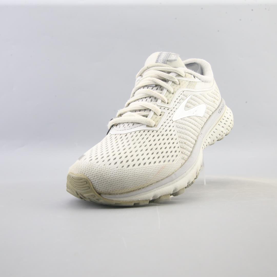 GHOST 12
