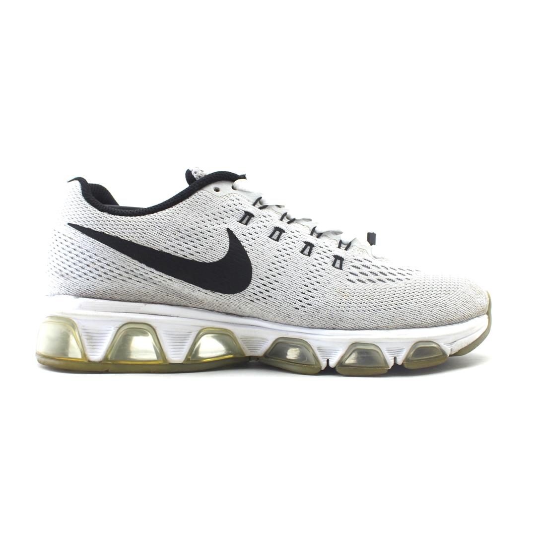 AIR MAX TAILWIND 8