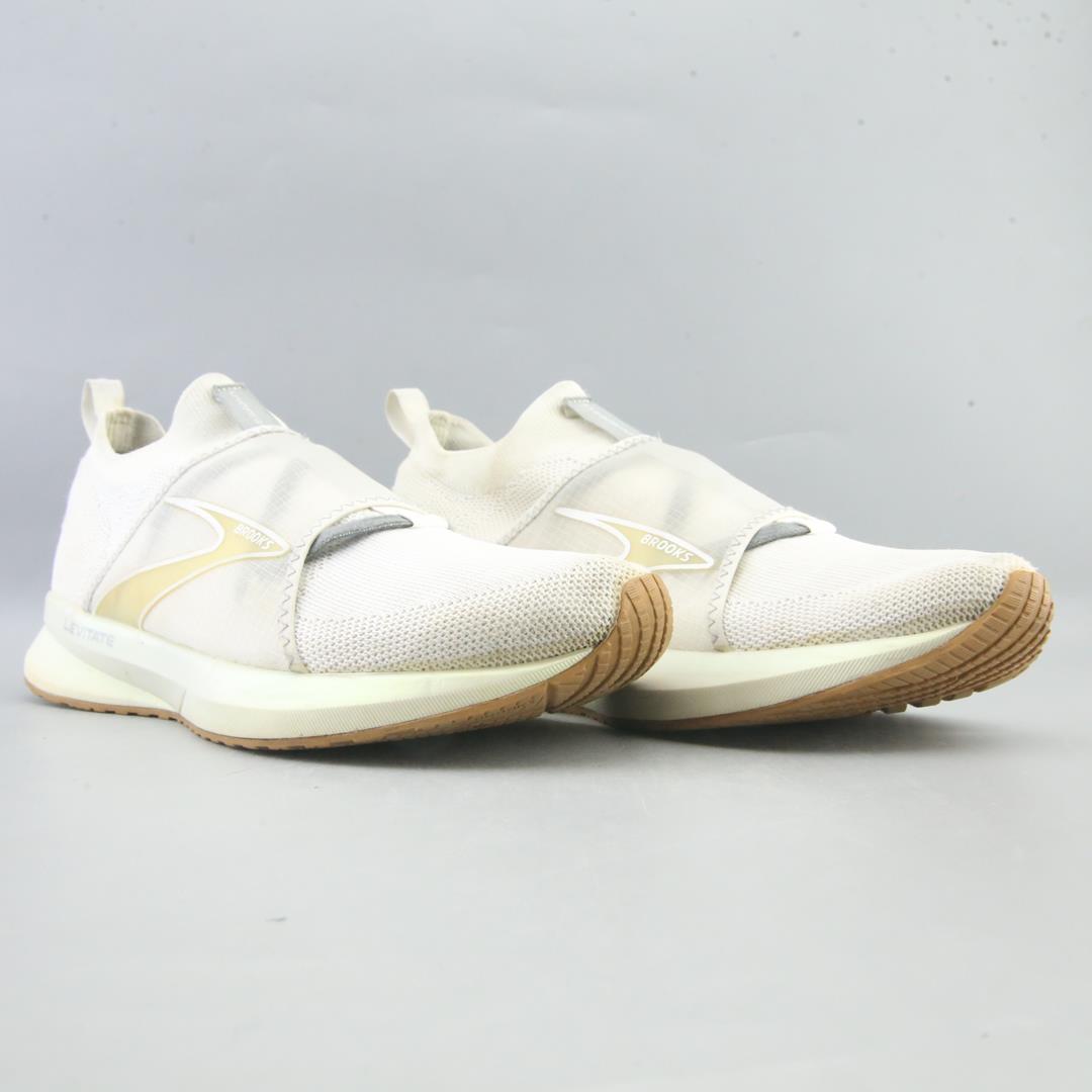 LEVITATE 4