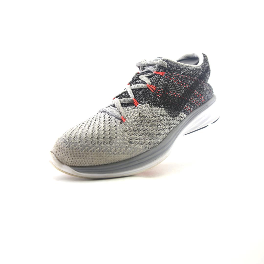 FLYKNIT LUNAR 3