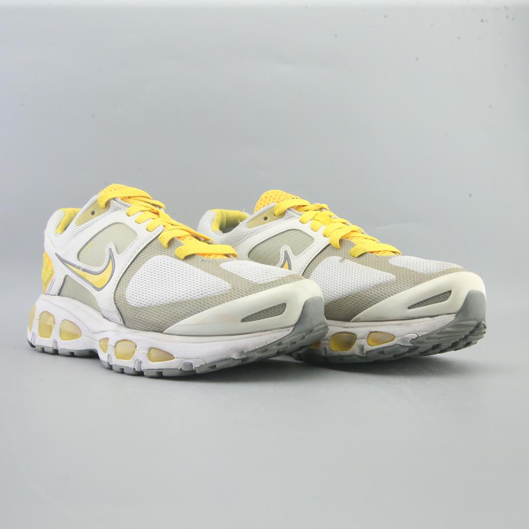 LIVESTRONG FLYWIRE
