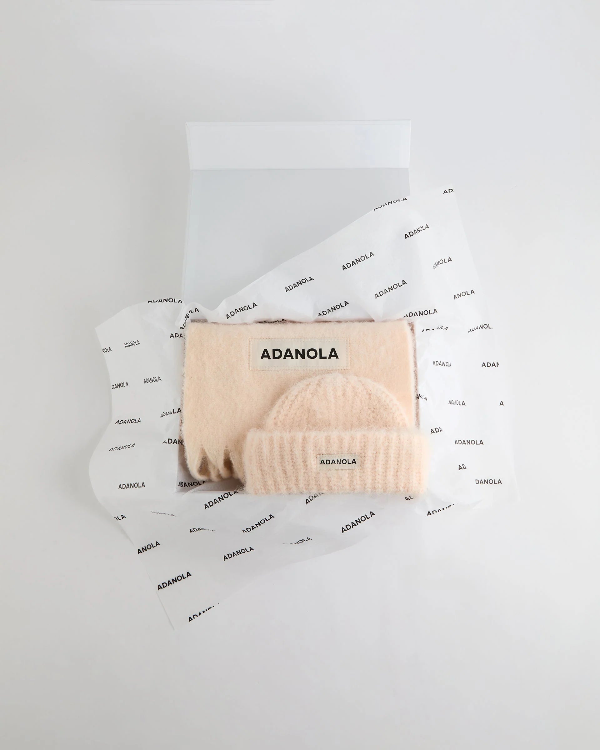 Box Set Beanie and Scarf - Light Pink