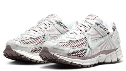 Zoom Vomero 5 Metallic Silver Platinum Violet (Women's)