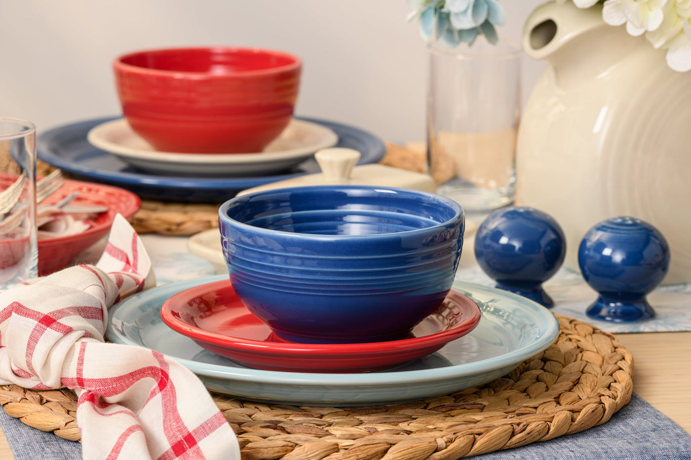 Mixed Americana Bistro Coupe 12-Piece Dinnerware Set, Service for 4
