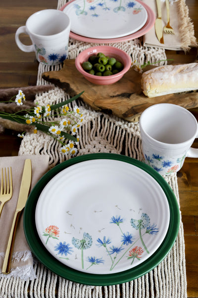 Retired Breezy Floral Classic Rim 9 Inch Luncheon Plate